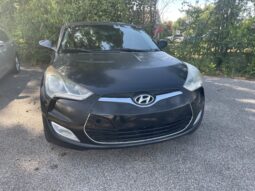 
										2012 Hyundai Veloster full									