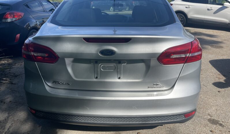 
								2016 Ford Focus full									