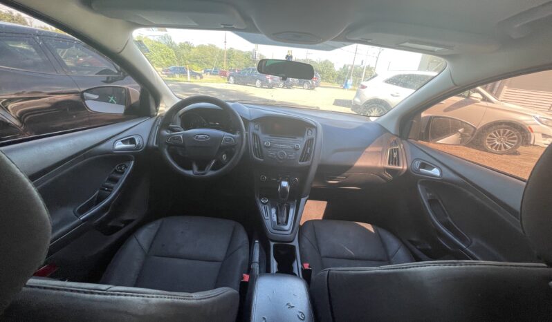 
								2016 Ford Focus full									