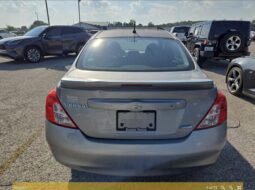 
										2014 Nissan Versa S Plus full									