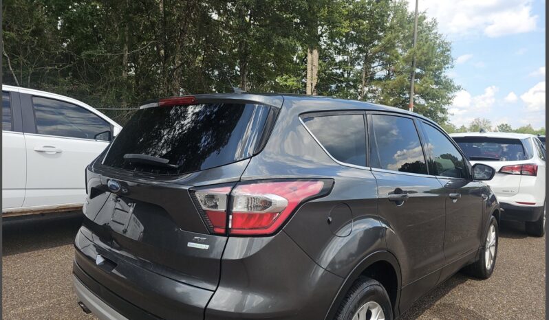 
								2017 Ford Escape SE full									