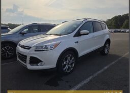 
										2015 Ford Escape Titanium full									