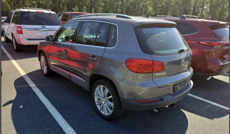 
								2012 Volkswagen Tiguan full									