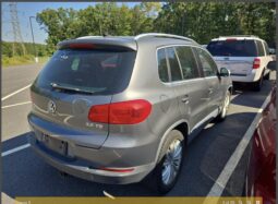 
										2012 Volkswagen Tiguan full									