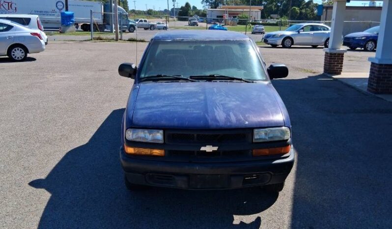 
								2002 Chevy S-10 LS full									