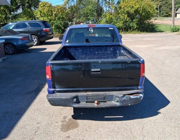 
								2002 Chevy S-10 LS full									