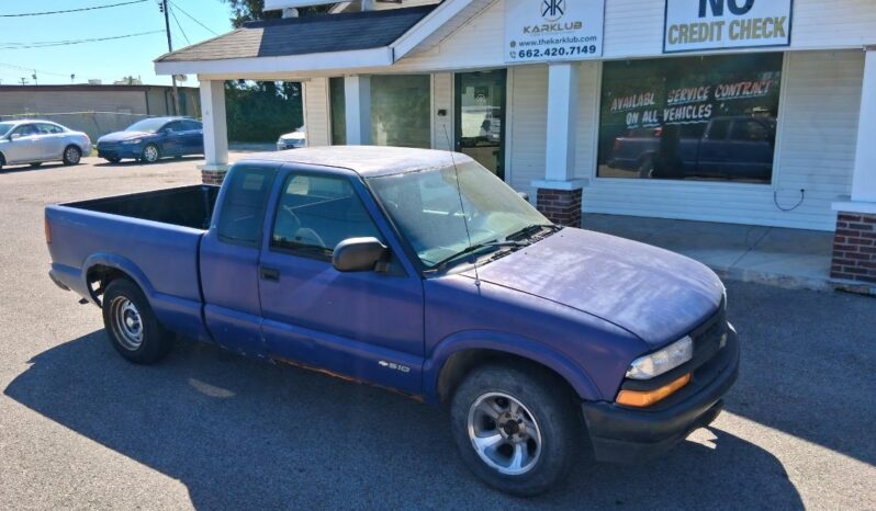 
								2002 Chevy S-10 LS full									