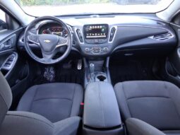 
										2017 Chevrolet Malibu Hybrid full									