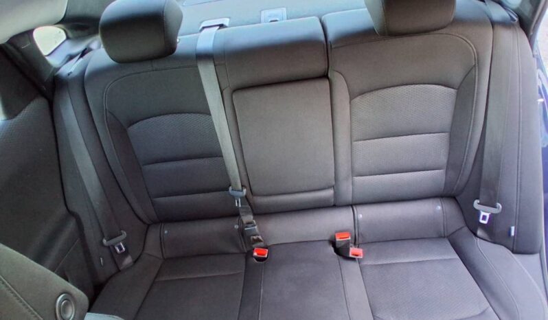 
								2017 Chevrolet Malibu Hybrid full									