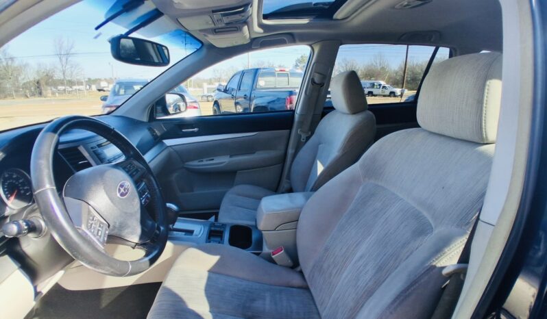 								2013 Subaru Outback 2.5i full									