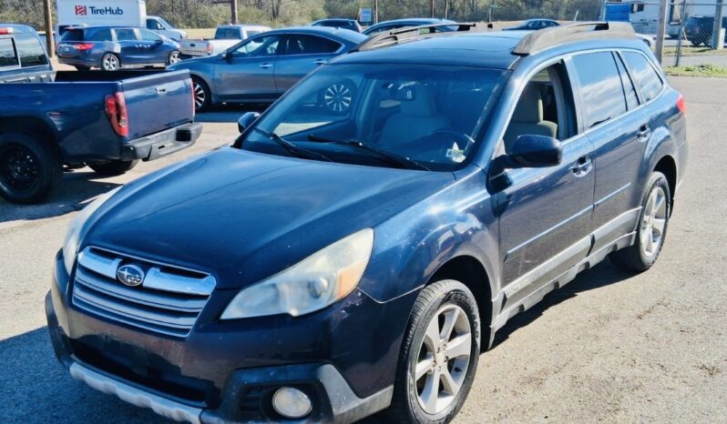 								2013 Subaru Outback 2.5i full									