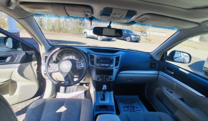 								2013 Subaru Outback 2.5i full									
