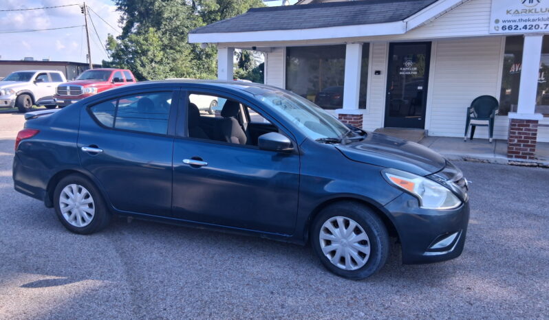 								2017 Nissan Versa full									
