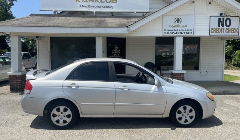 								2007 Kia Spectra full									