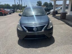 										2017 Nissan Versa full									