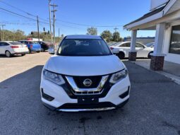 										2018 Nissan Rogue full									